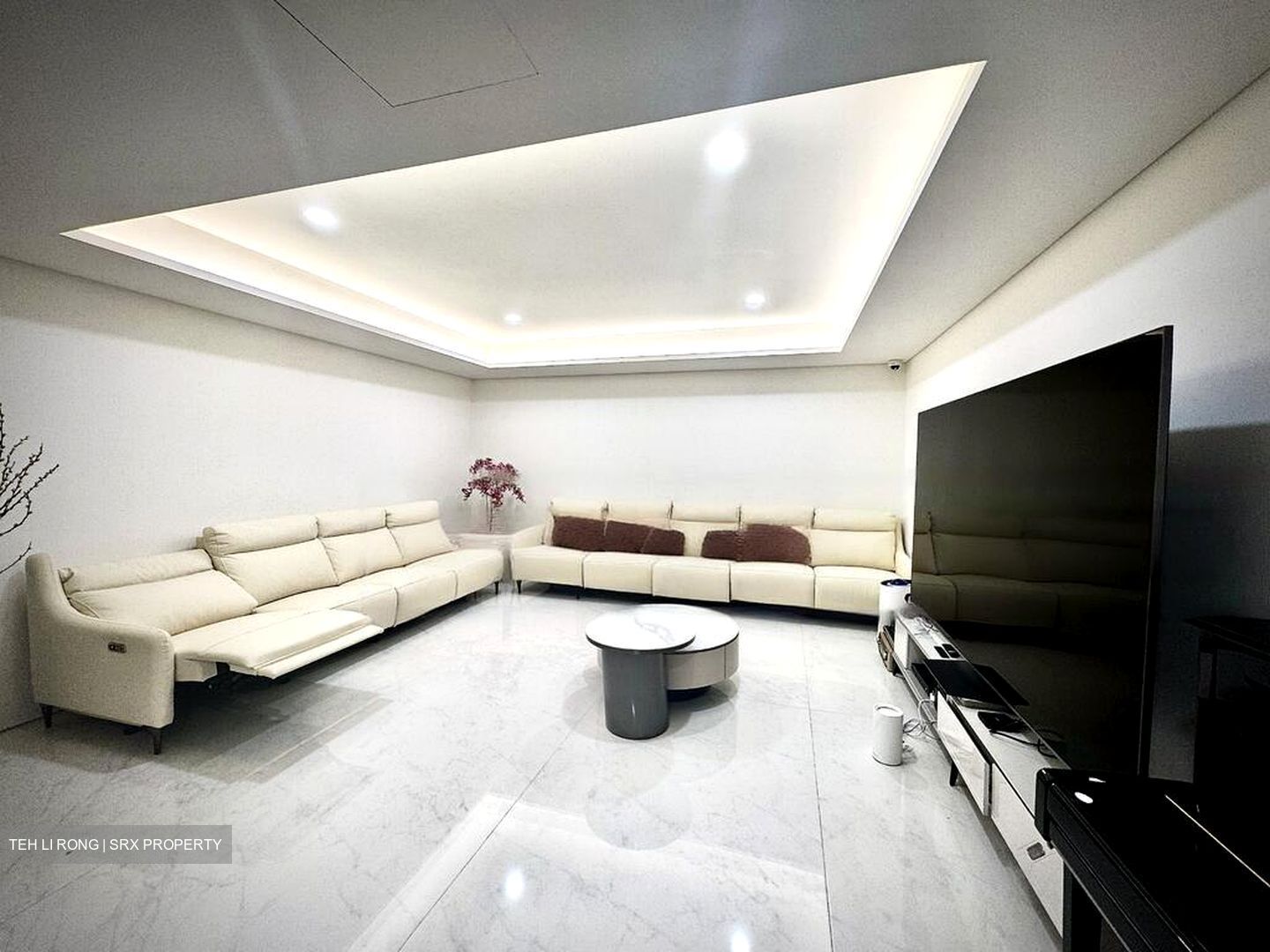 Ocean Drive (D4), Detached #496571701